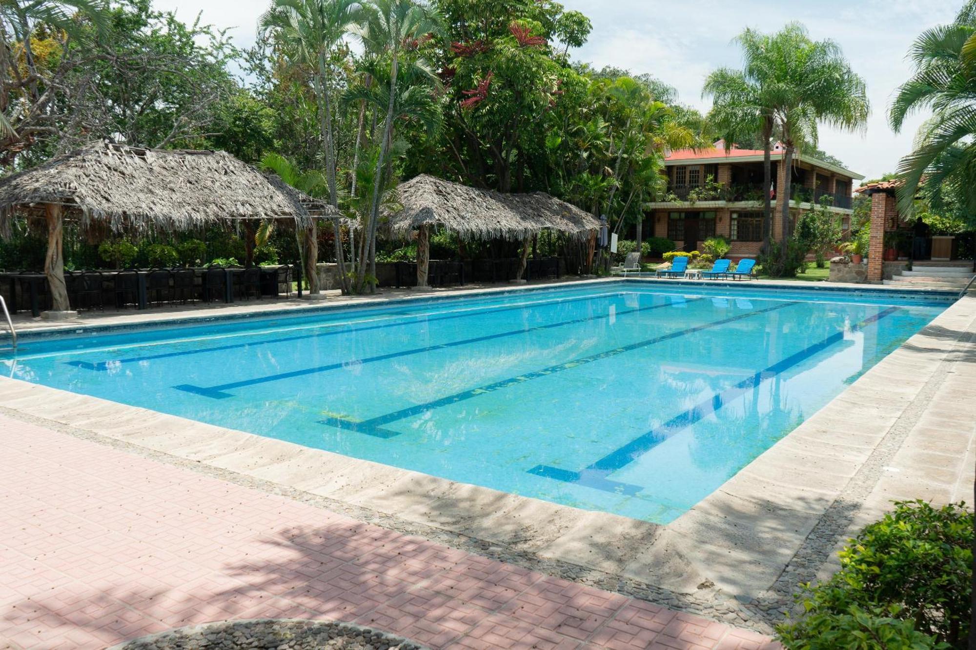 Capital O La Joya Del Lago Ajijic Exterior foto